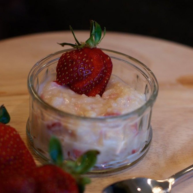 Fuel Your Preparation Rice Pudding with Strawberries (6 tins)
